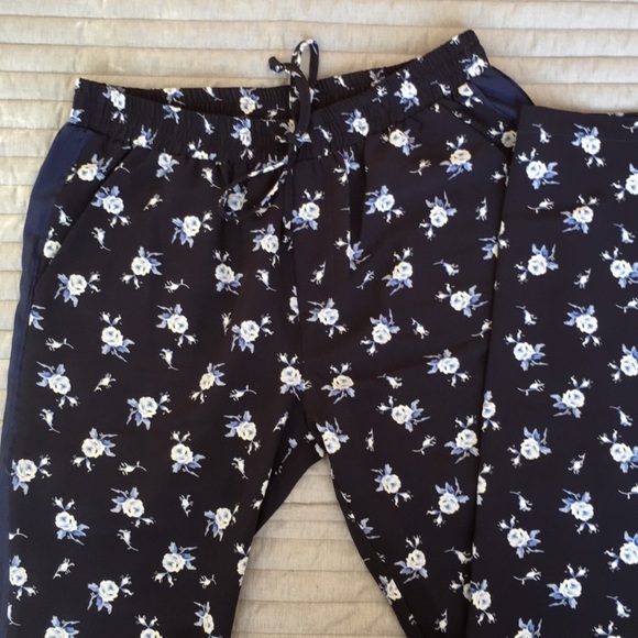 Keds Blue/Navy/White Floral Straight Leg Pants - Picture 4 of 5